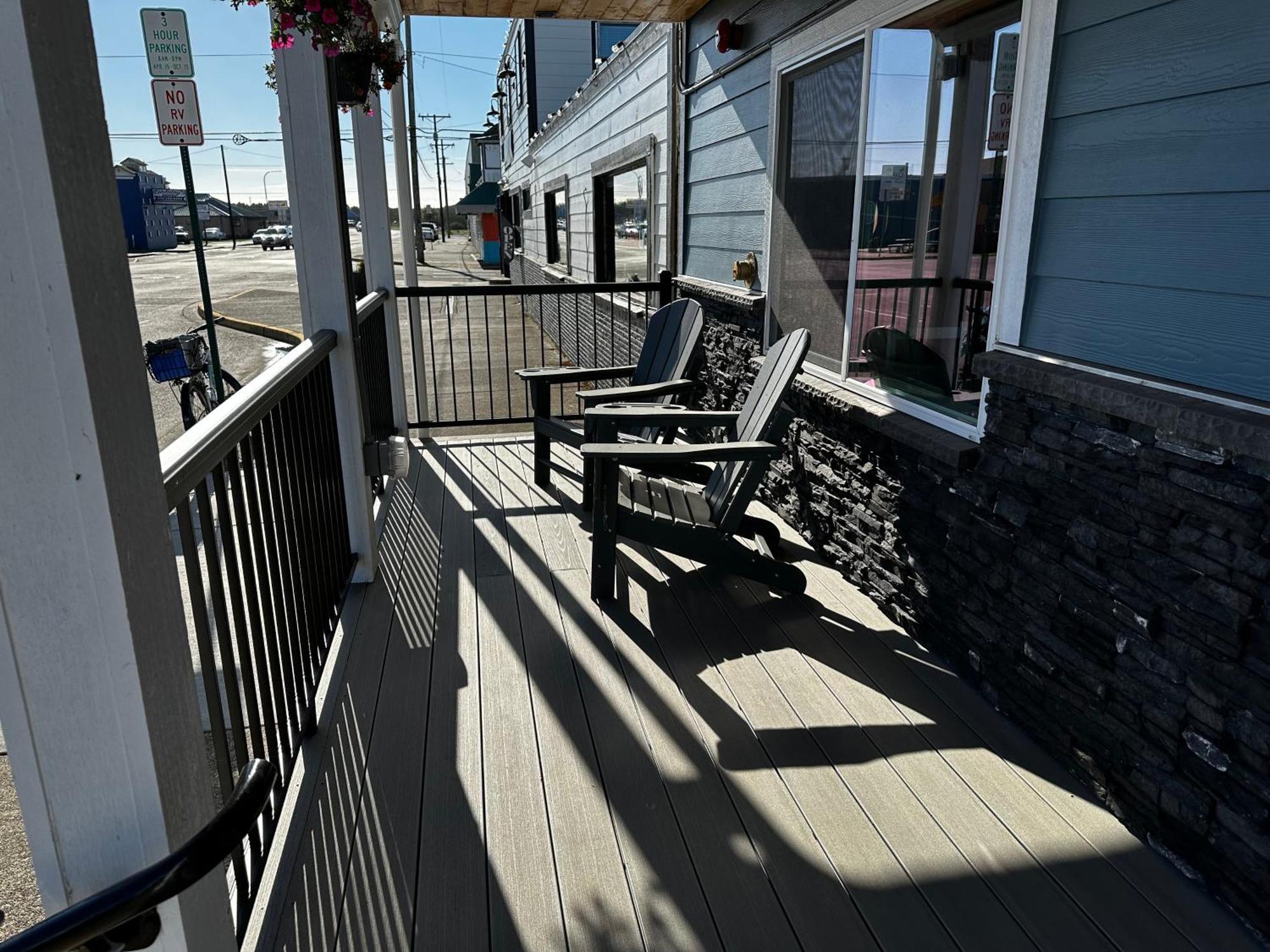 Dock Street Inn Westport Bagian luar foto