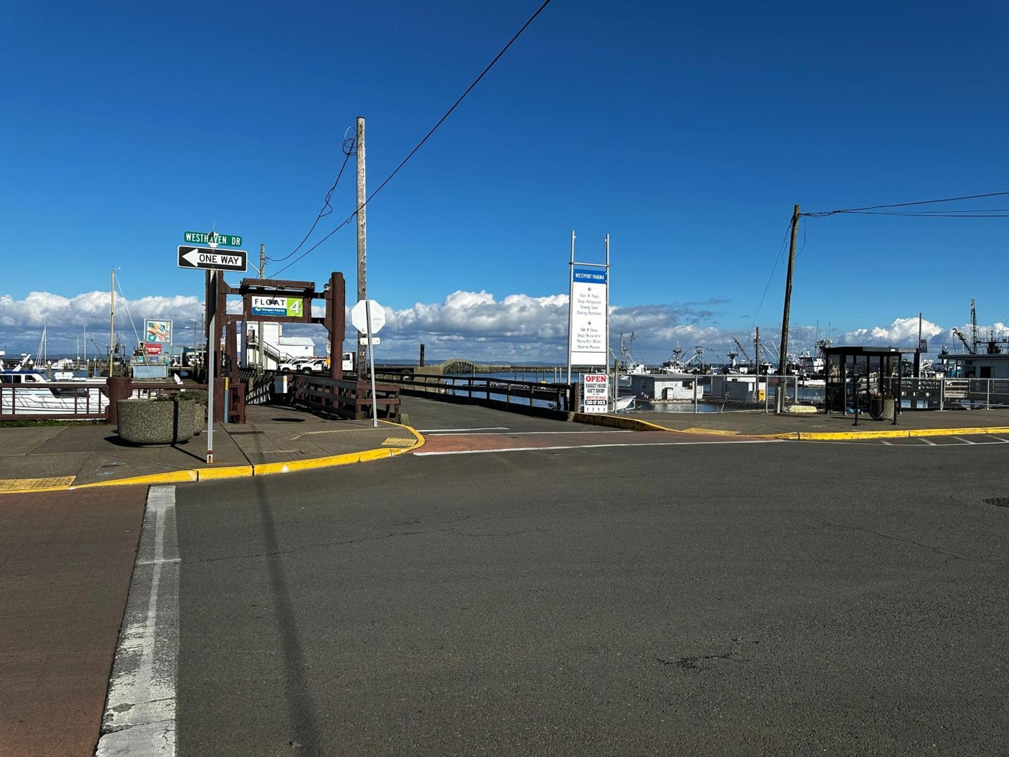 Dock Street Inn Westport Bagian luar foto